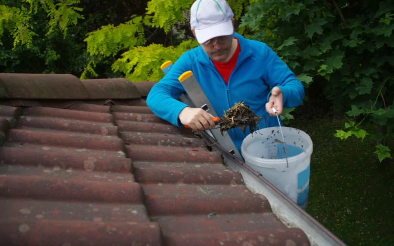 cleaning out gutter system